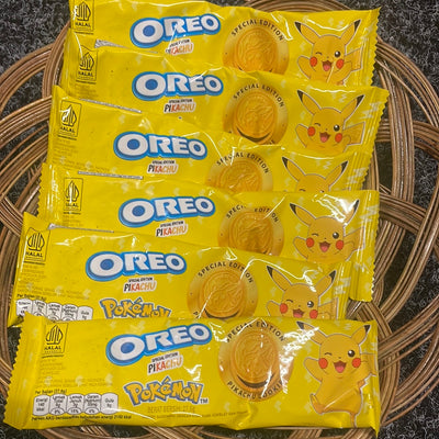 Oreo Sandwich Cookies Pikachu Banana Cream  6 x 165g