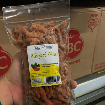 kutho food  keripik usus pedas daun jeruk 200 g