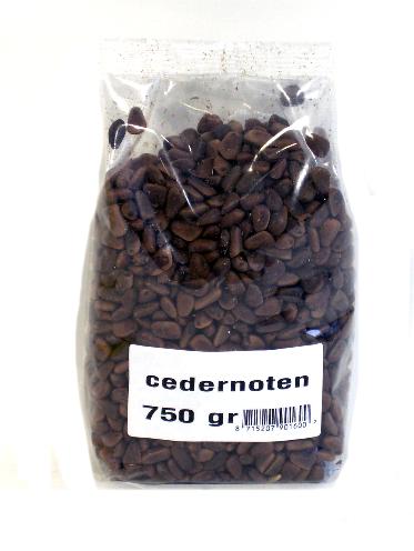 CEDERNOTEN 750 GR